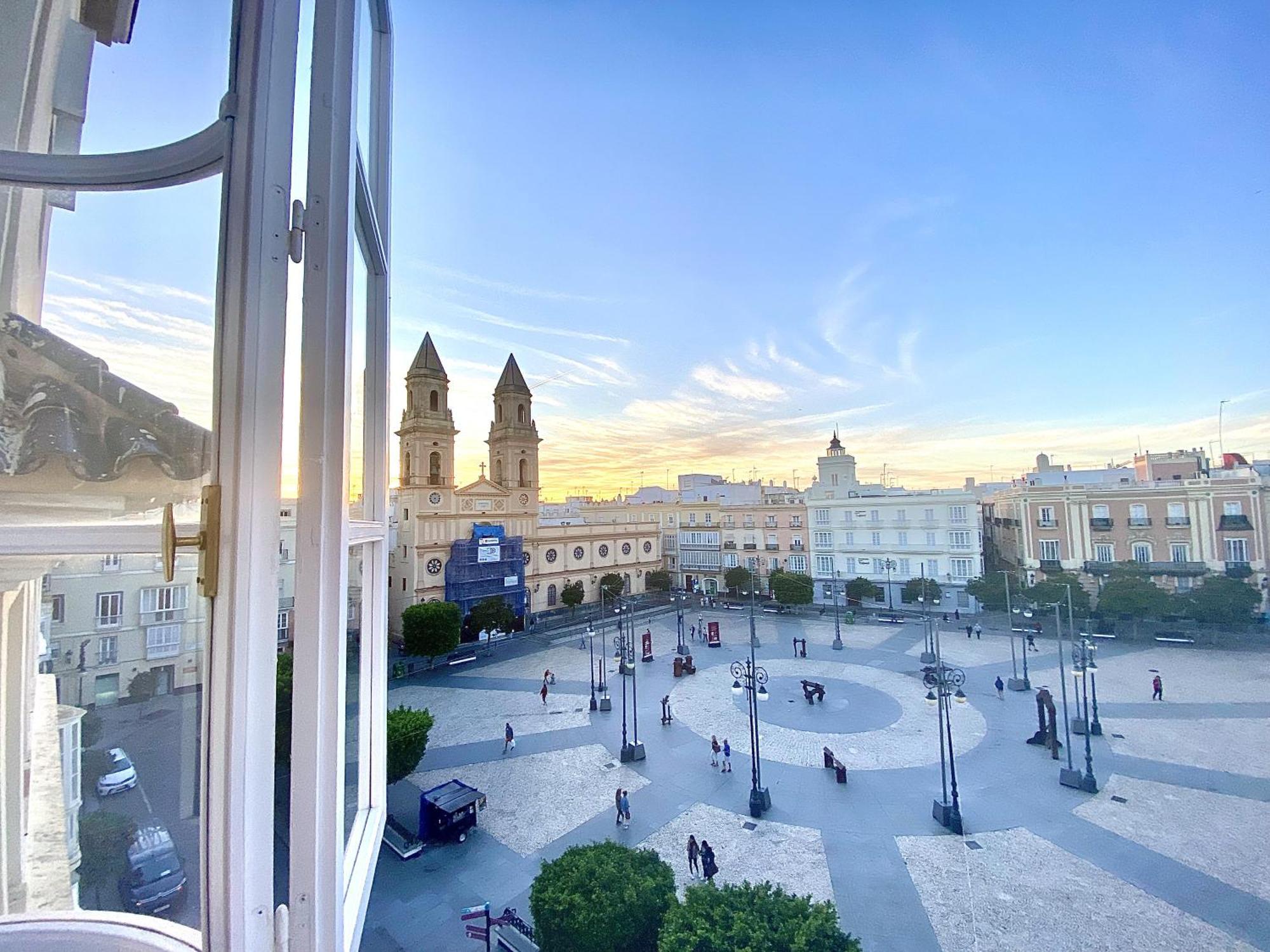 Inncadizpalacio Apolo Cadiz